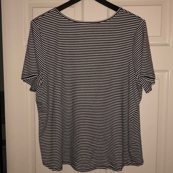 Avenue 22/24 Sequin Heart & Black/White Stripe T - Picture 6 of 6